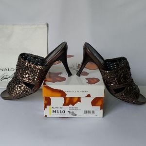 Donald J. Pliner Alita-25 Pewter Mule